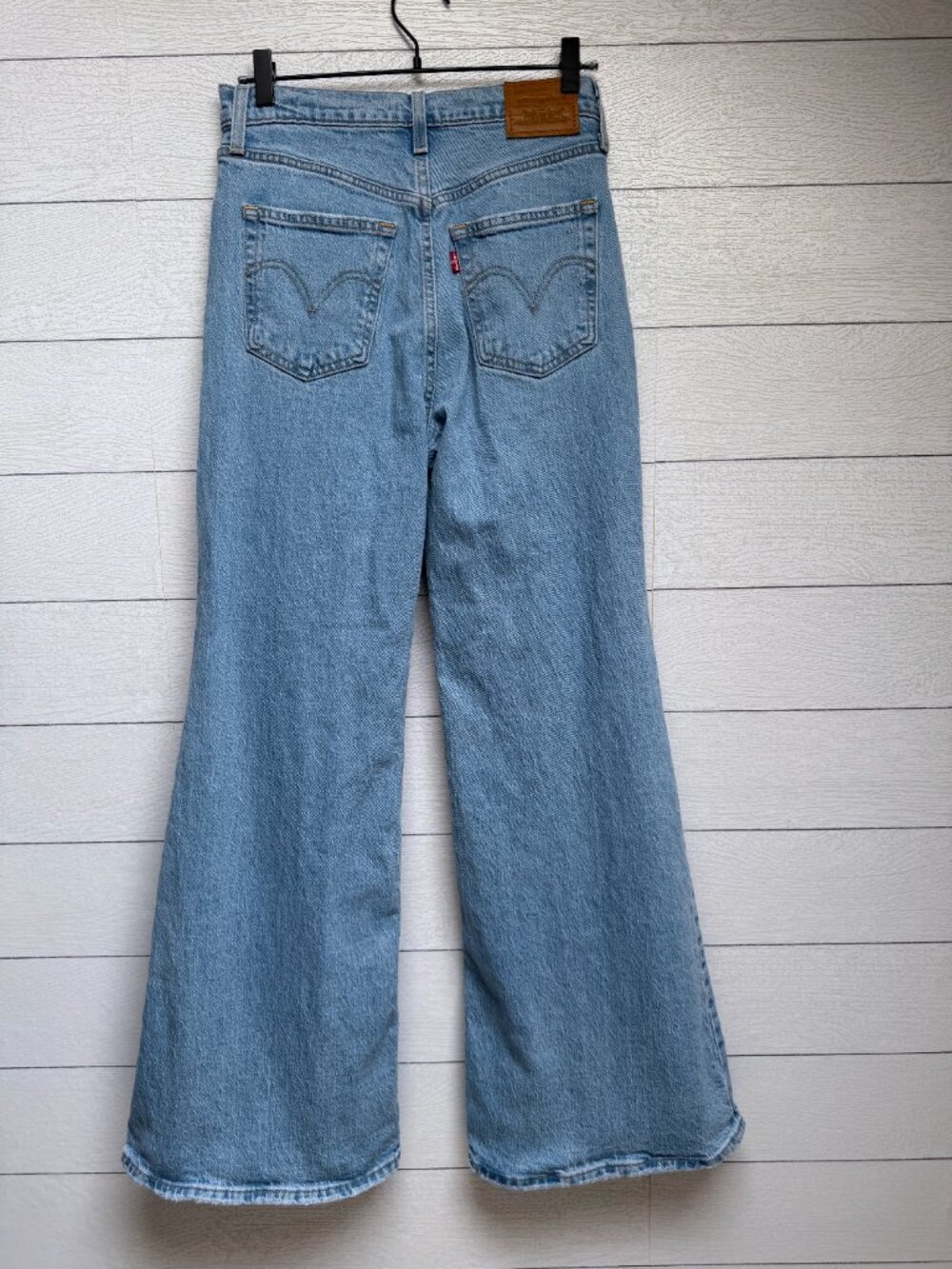 Levis Premium Ribcage Bell High Rise Flare Bell Bottom Jeans Light Wash Size 28 - Picture 9 of 11